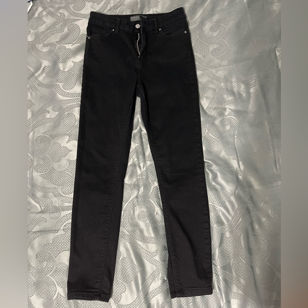 Skinny black pant